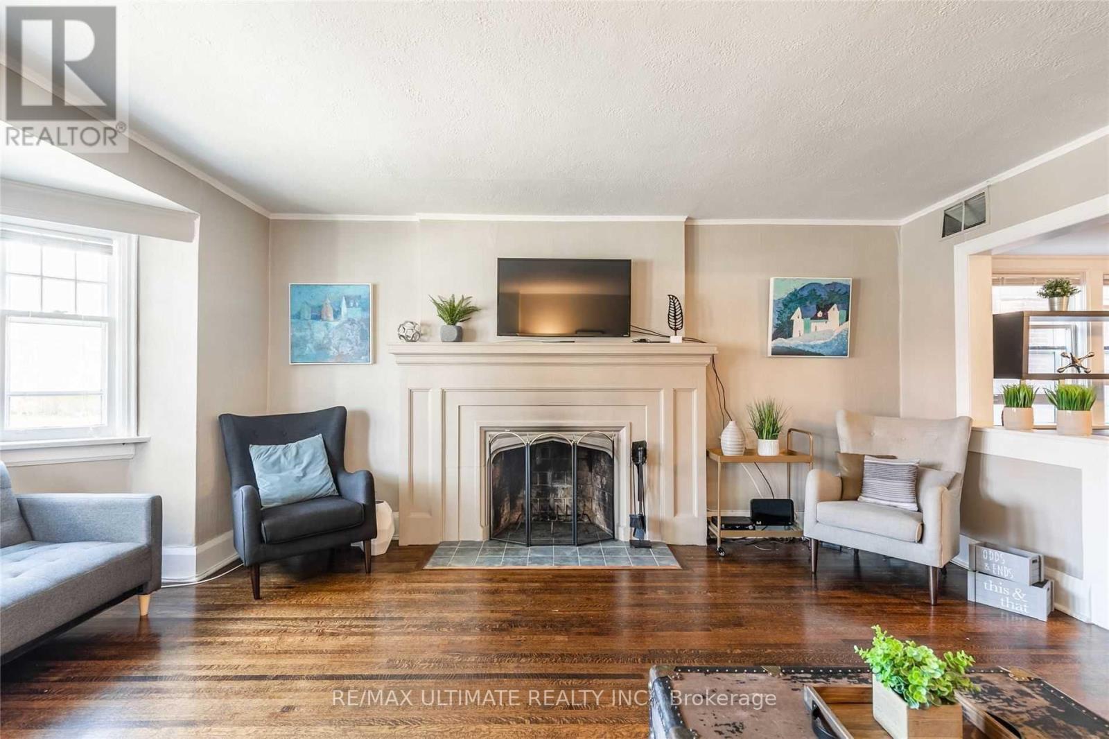 1 - 470 Oriole Parkway, Toronto, Ontario  M5P 2H8 - Photo 4 - C12480708