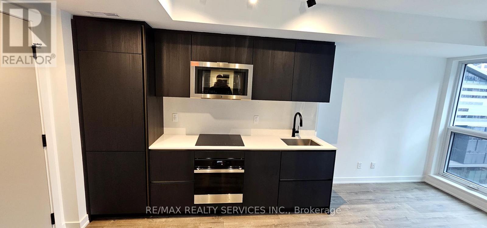 708 - 327 King Street, Toronto, Ontario  M5V 1J5 - Photo 10 - C12480711