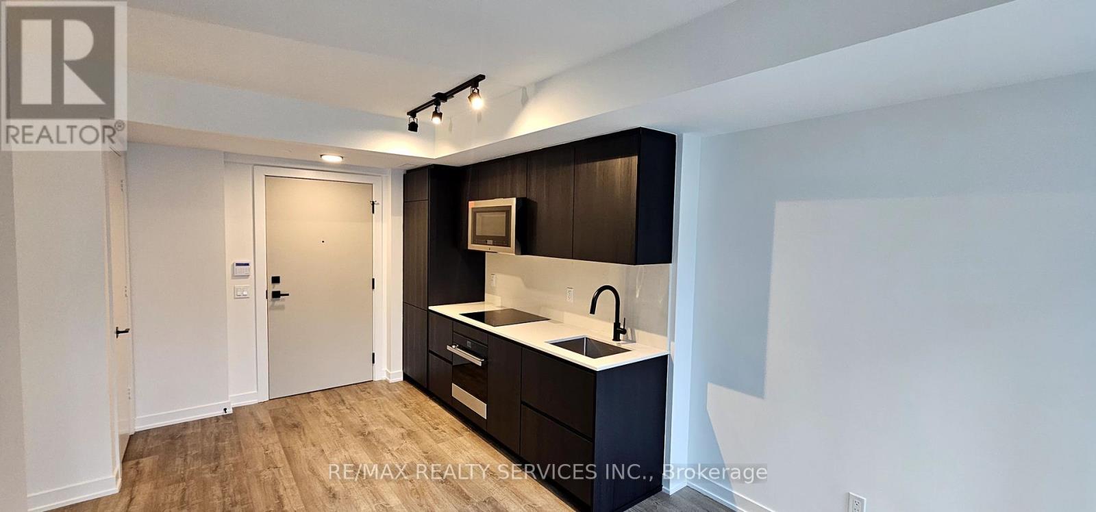 708 - 327 King Street, Toronto, Ontario  M5V 1J5 - Photo 9 - C12480711