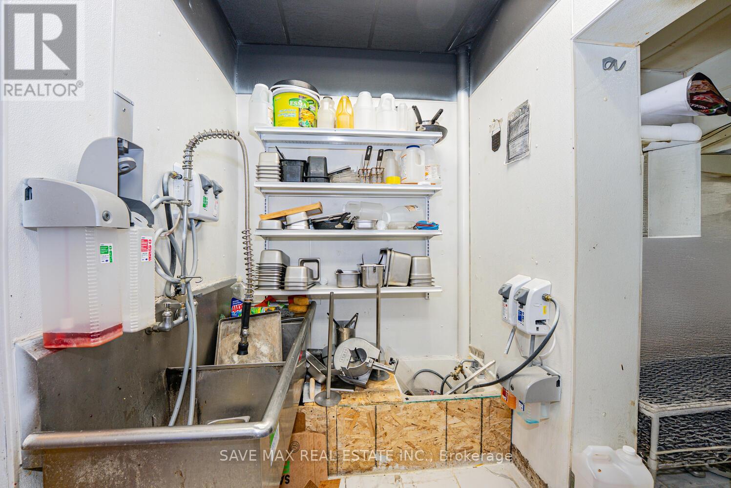 656 Spadina Avenue, Toronto, Ontario  M5S 2H7 - Photo 12 - C12480734
