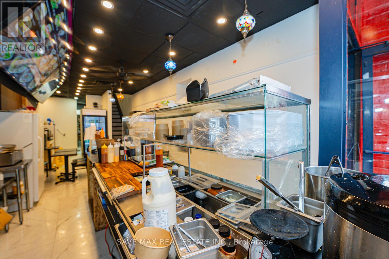 656 Spadina Avenue, Toronto, Ontario  M5S 2H7 - Photo 7 - C12480734