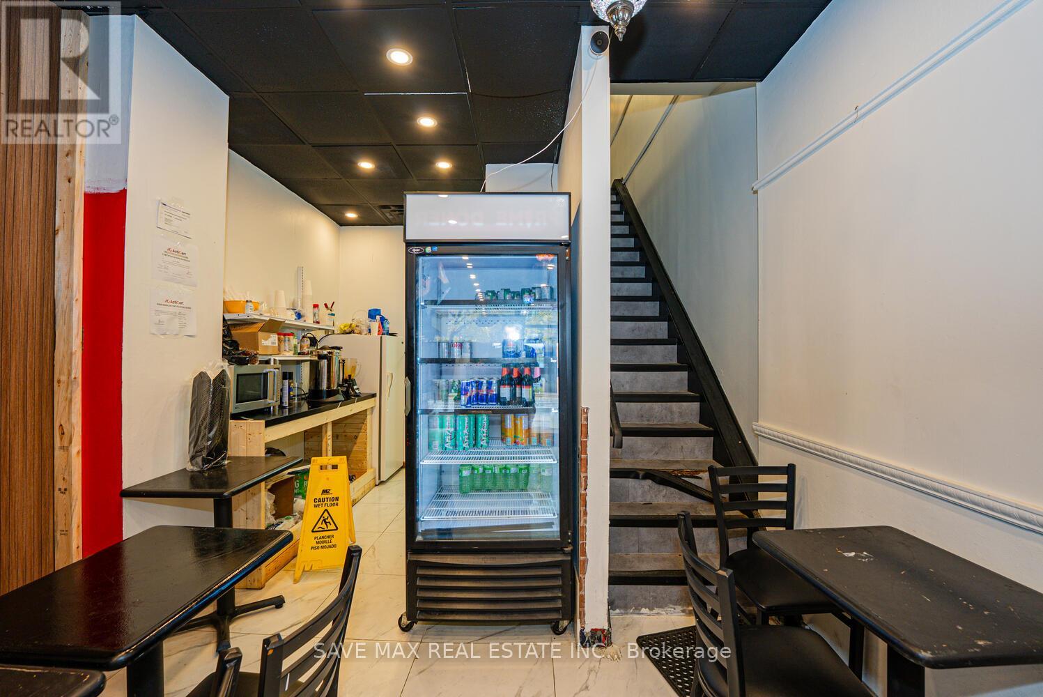 656 Spadina Avenue, Toronto, Ontario  M5S 2H7 - Photo 9 - C12480734