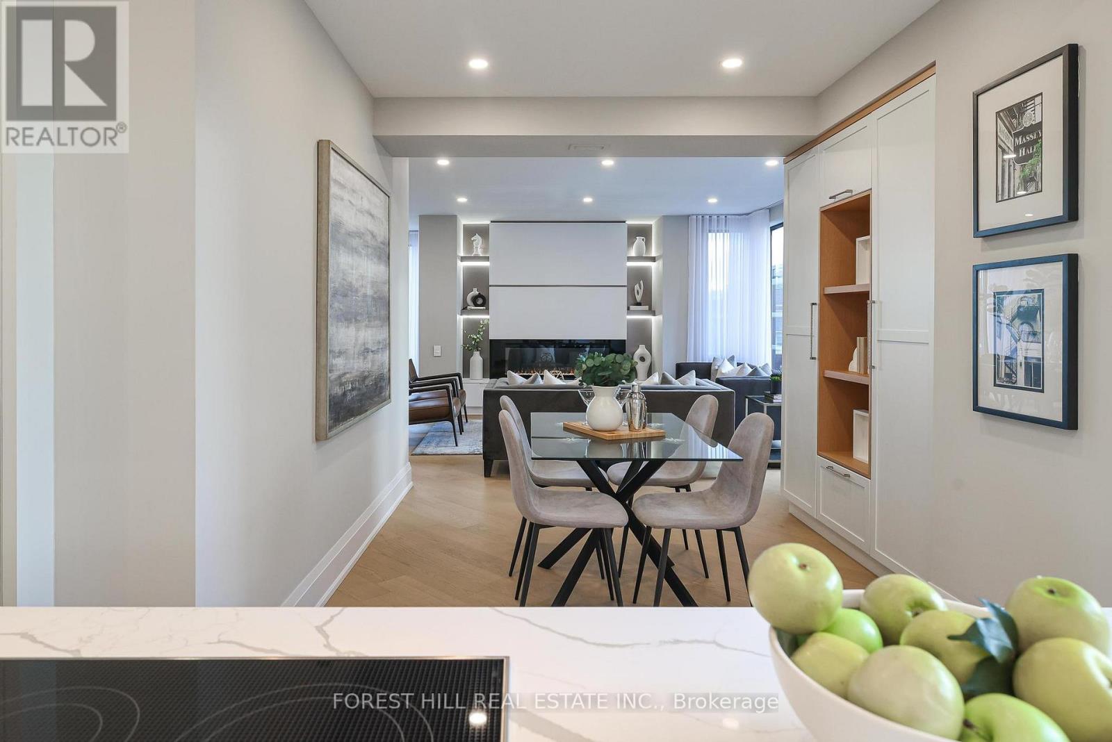 301 - 342 Spadina Road, Toronto, Ontario  M5P 2V4 - Photo 11 - C12480812