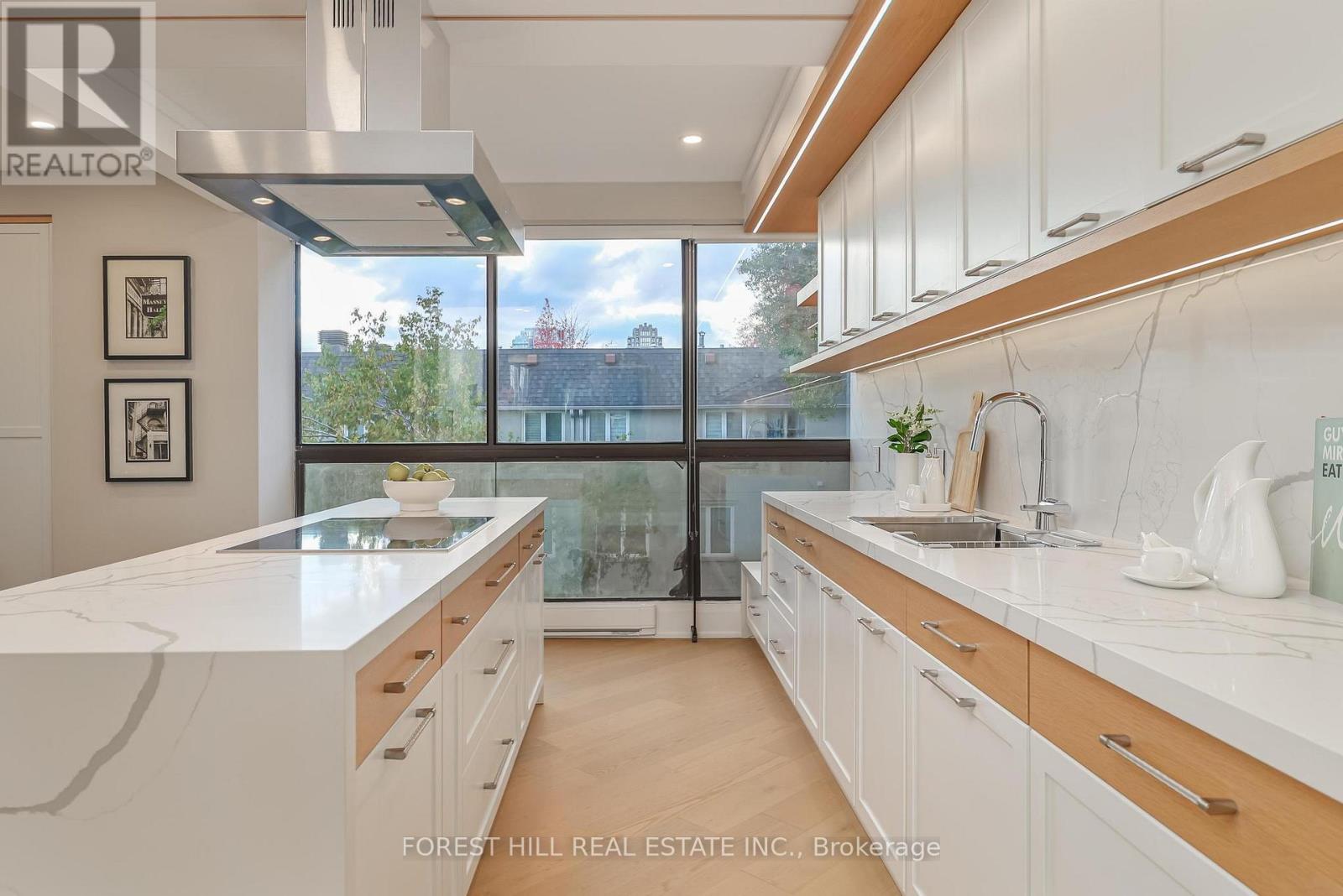 301 - 342 Spadina Road, Toronto, Ontario  M5P 2V4 - Photo 14 - C12480812