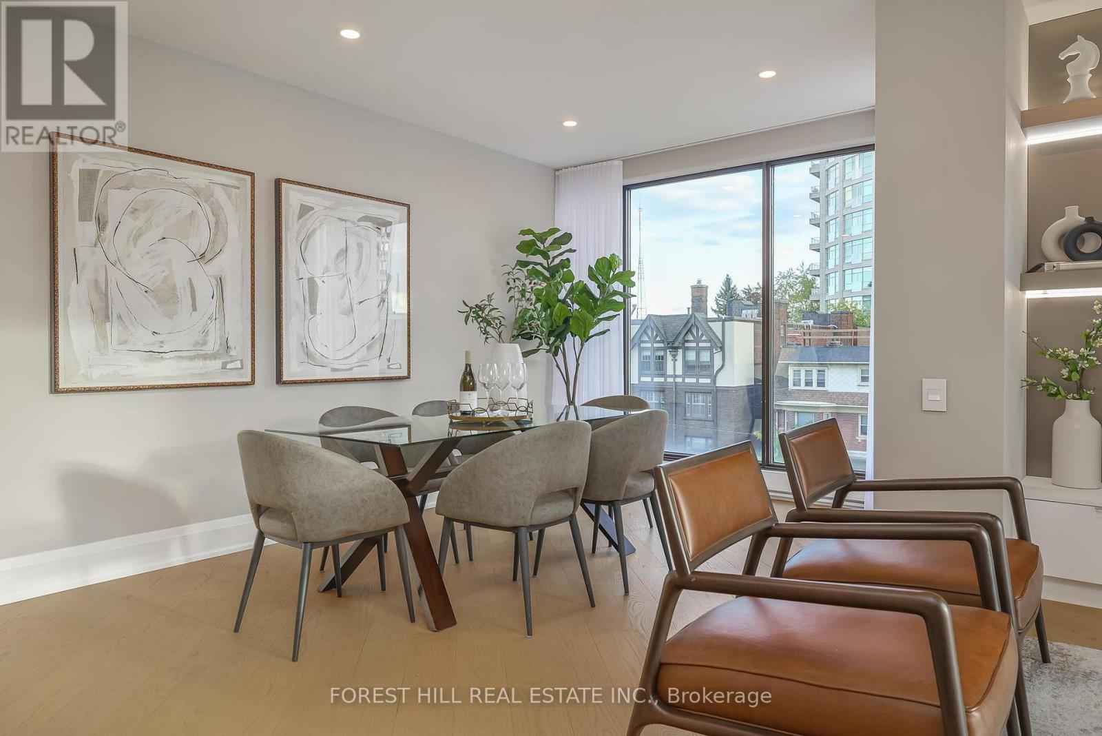 301 - 342 Spadina Road, Toronto, Ontario  M5P 2V4 - Photo 3 - C12480812