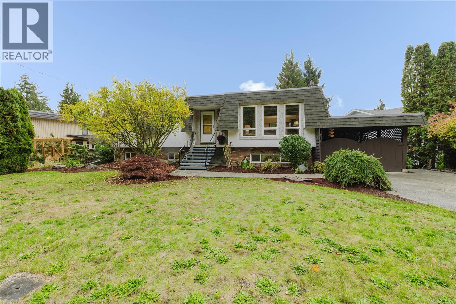 4353 Cedar Hill Rd, Saanich, British Columbia