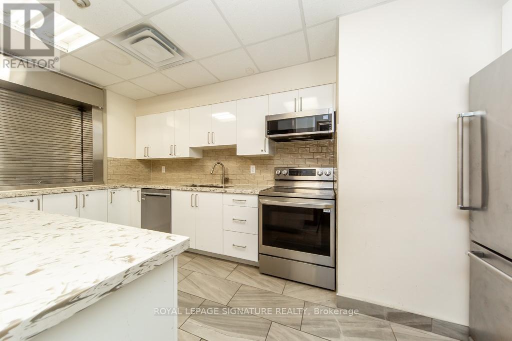 1506 - 7 Concorde Place, Toronto, Ontario  M3C 3N4 - Photo 35 - C12480505