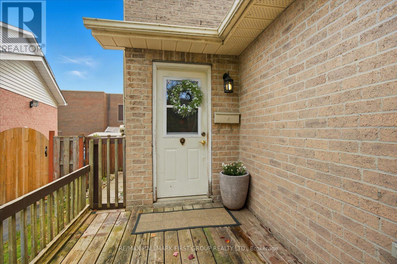 67 Frazer Road, Ajax, Ontario  L1S 4B4 - Photo 2 - E12480816
