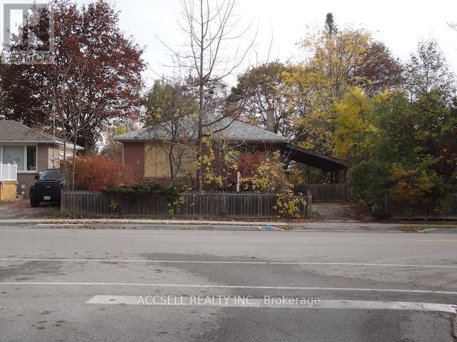 141 HARRISON DRIVE, Newmarket, Ontario