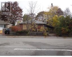 141 HARRISON DRIVE, Newmarket, Ontario