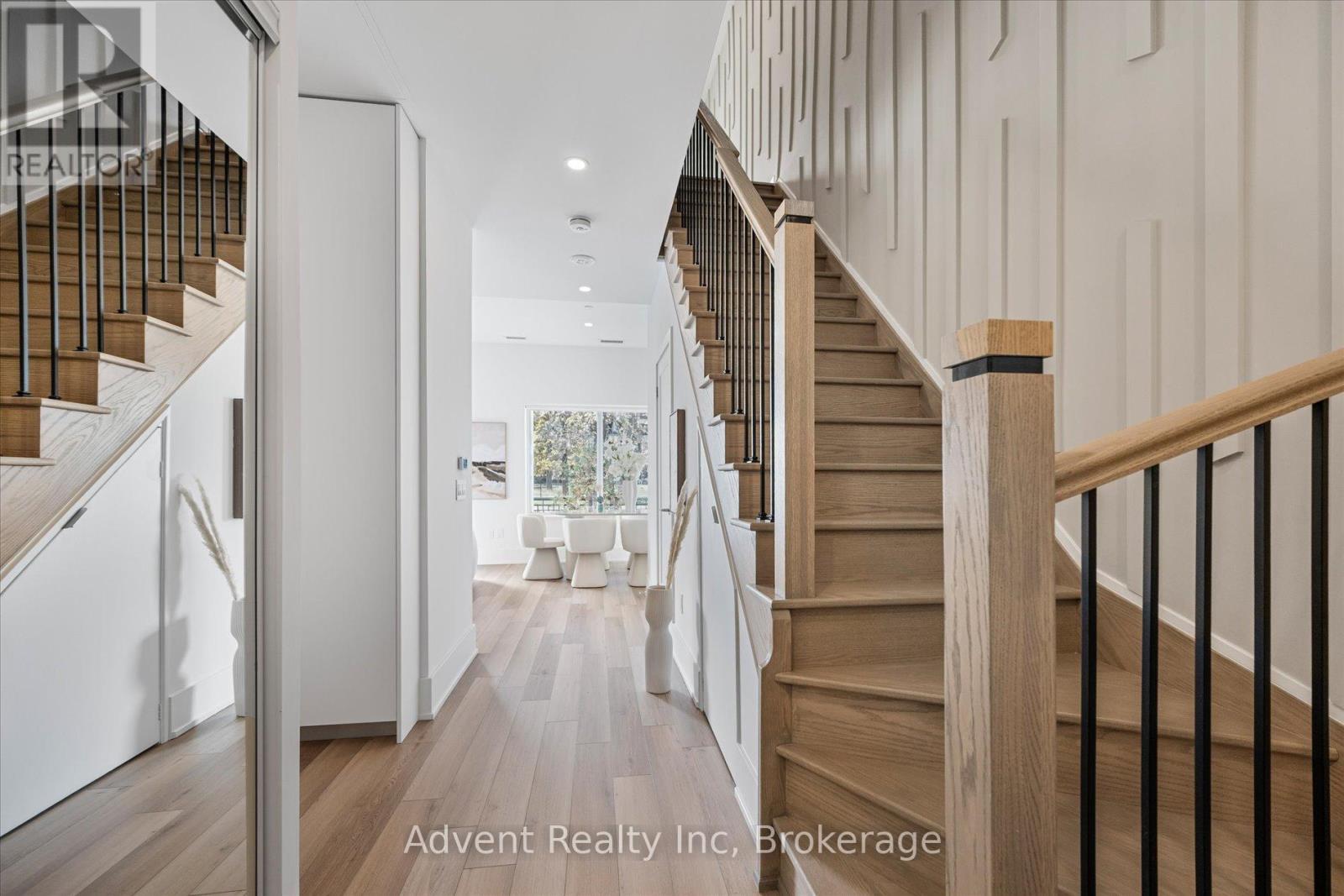 127w - 8 Cedarland Drive, Markham, Ontario  L6G 0H4 - Photo 4 - N12479792