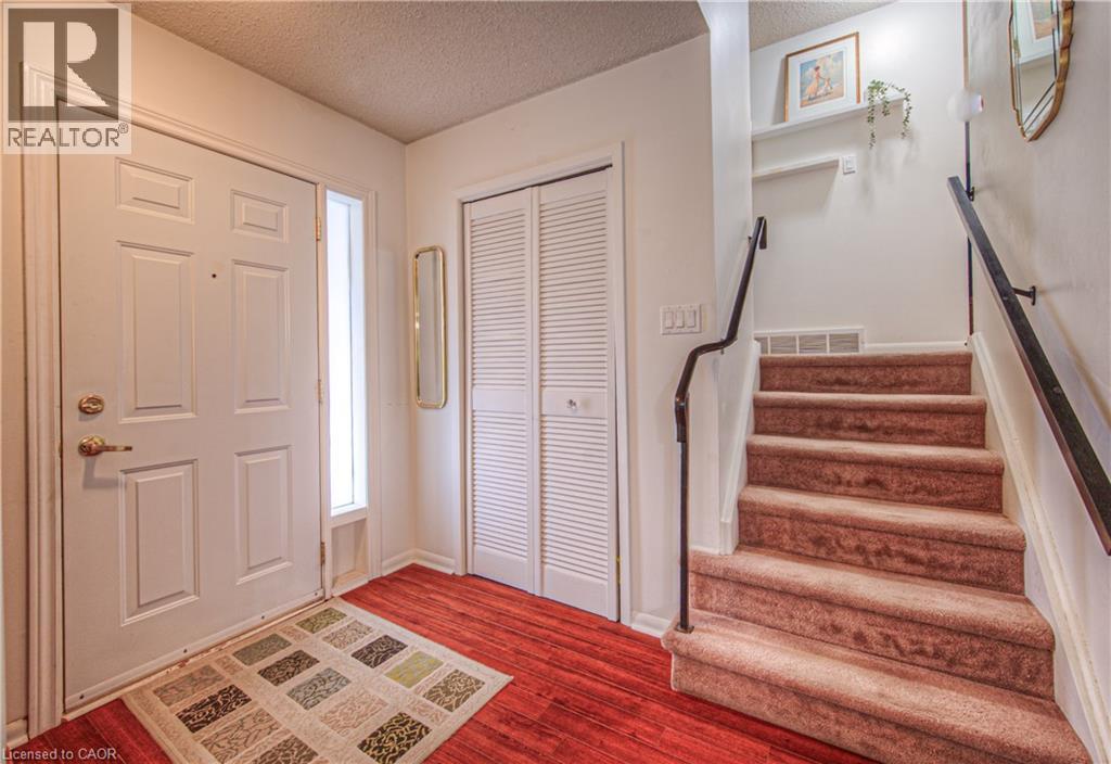 280 Wendover Drive, Hamilton, Ontario  L9C 5X8 - Photo 8 - 40781947