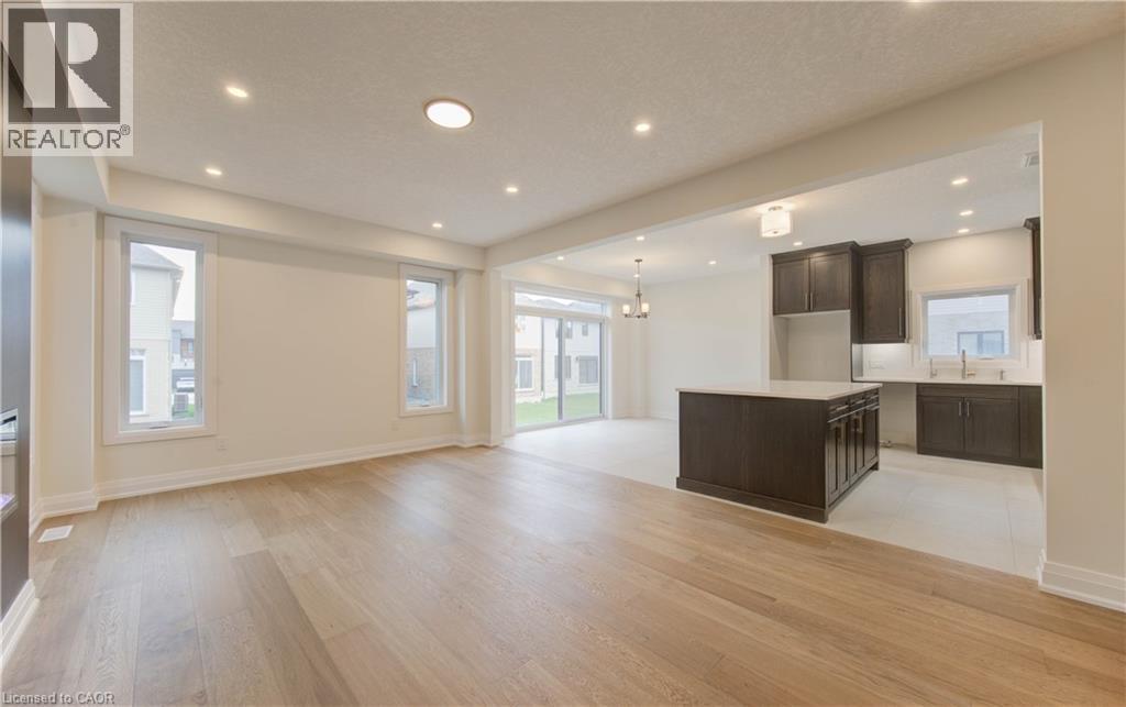 50 Jacob Detweiller Drive, Kitchener, Ontario  N2P 0K7 - Photo 5 - 40781462
