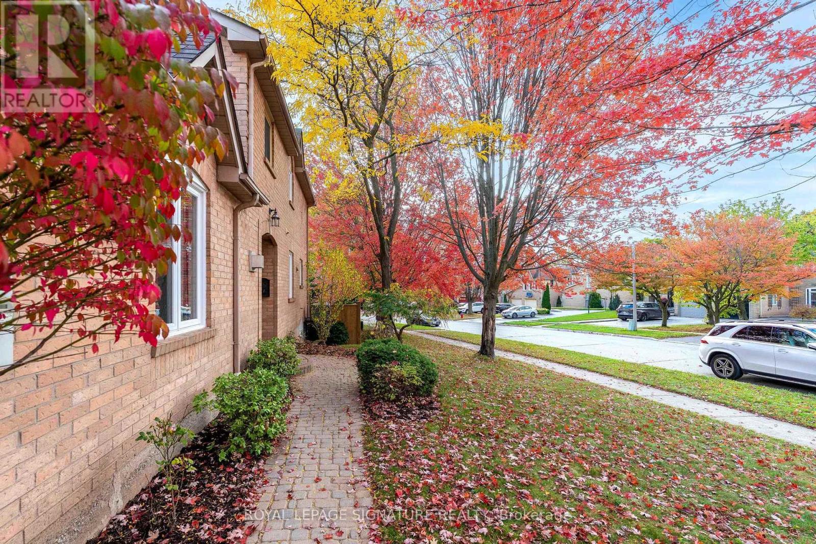 1415 Stonecutter Drive, Oakville, Ontario  L6M 3C3 - Photo 34 - W12480646