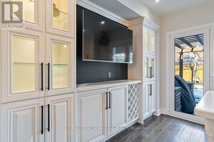 Main - 2129 Glenfield Road, Oakville, Ontario  L6M 3S4 - Photo 10 - W12480544