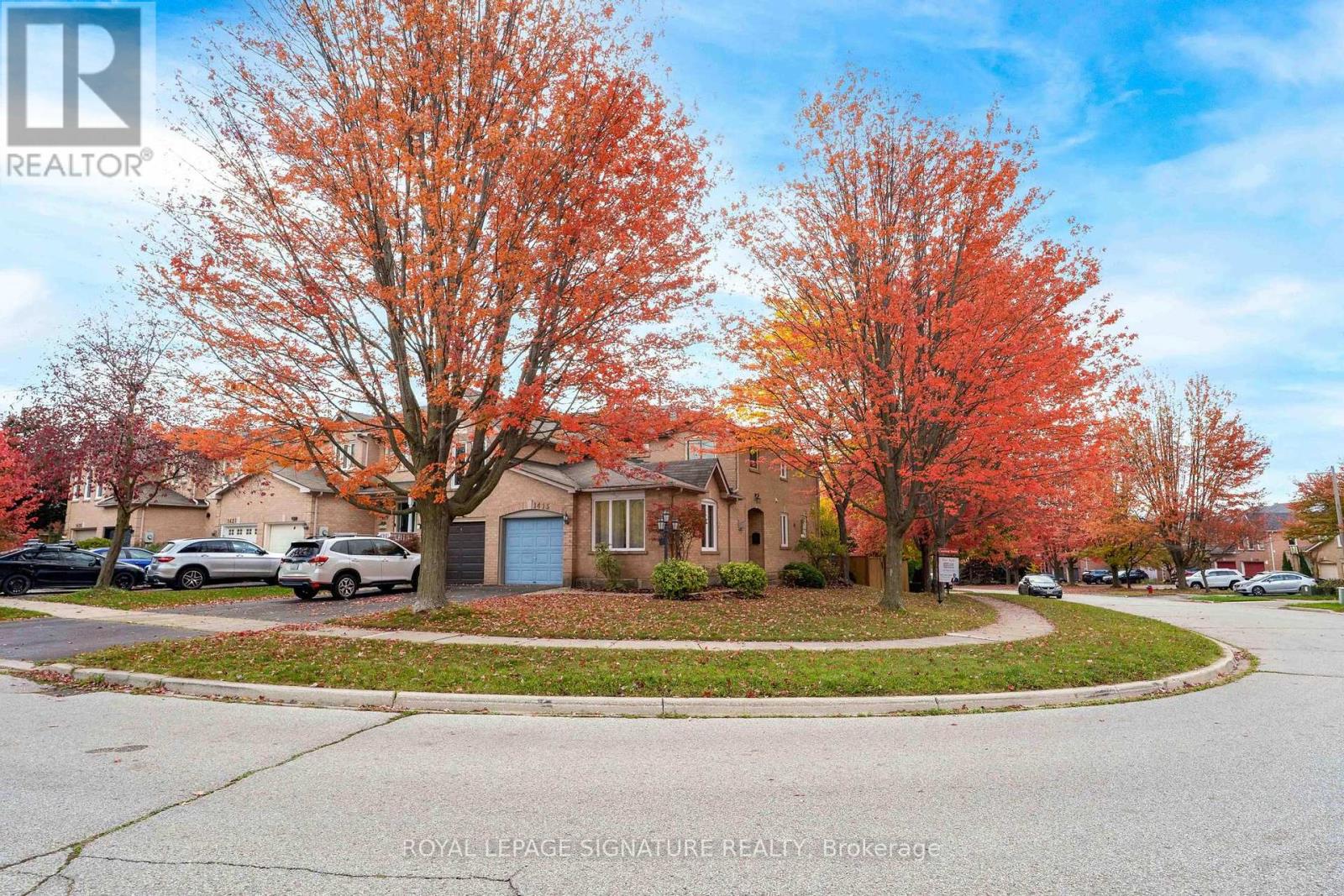 1415 Stonecutter Drive, Oakville, Ontario  L6M 3C3 - Photo 2 - W12480646