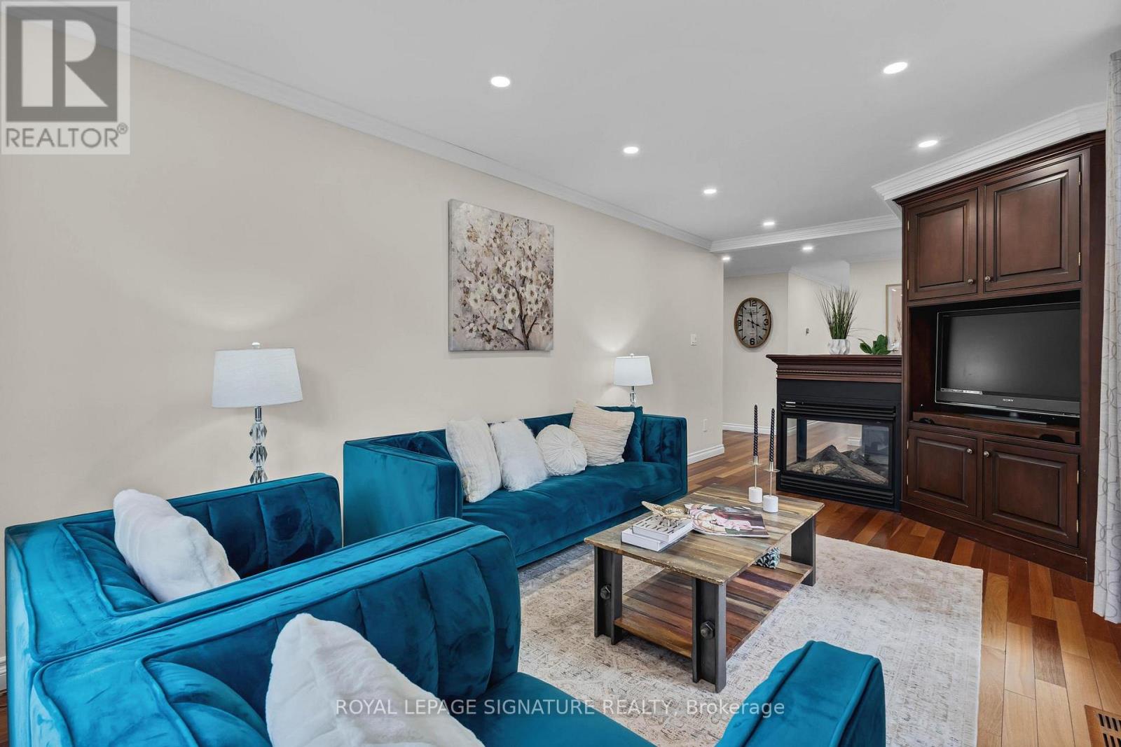 1415 Stonecutter Drive, Oakville, Ontario  L6M 3C3 - Photo 8 - W12480646