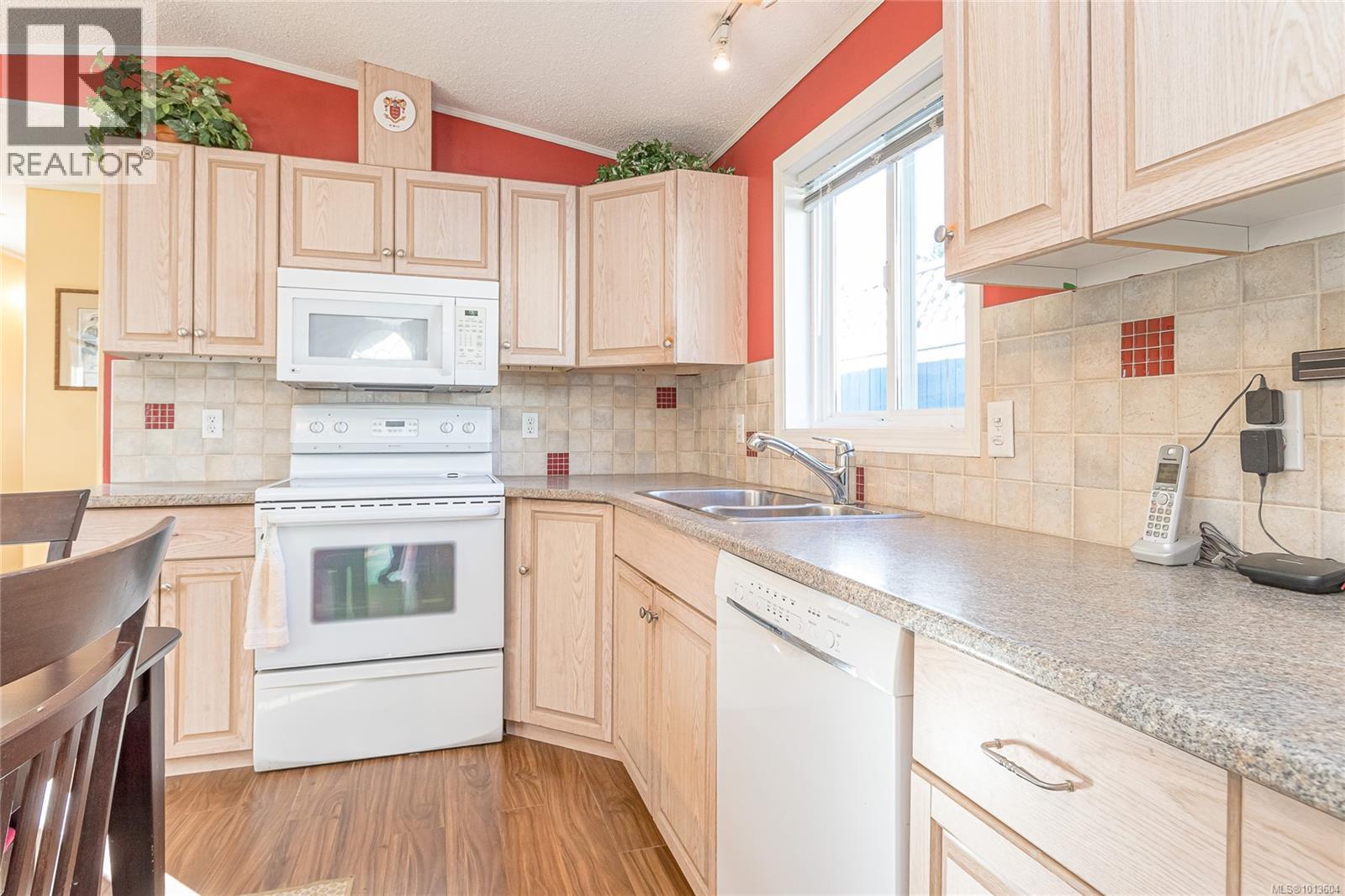 3955 Valewood Dr, Nanaimo, British Columbia  V9T 6B9 - Photo 13 - 1013604