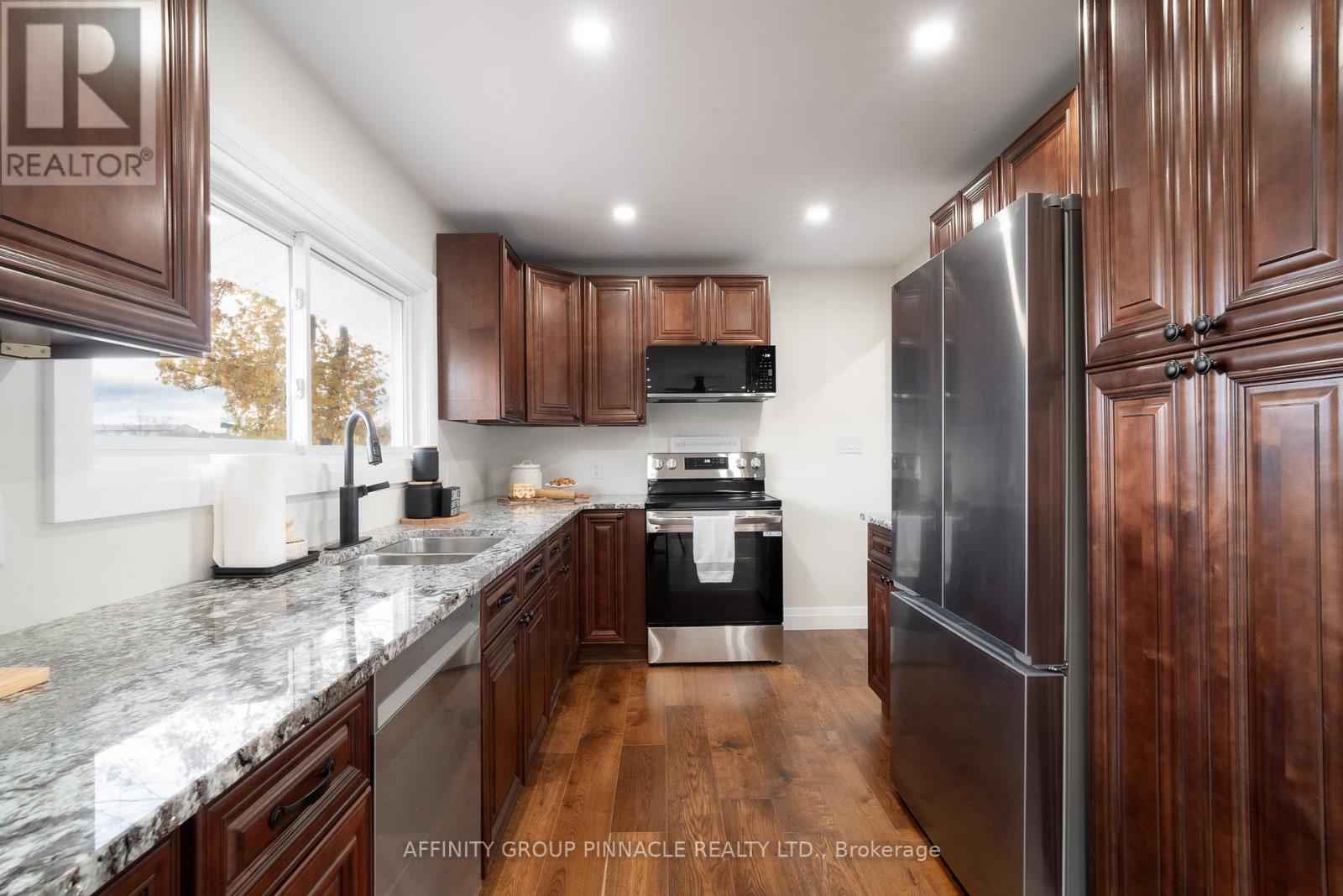 1651 Ramara Road 51, Ramara (Brechin), Ontario  L0K 1B0 - Photo 12 - S12480866