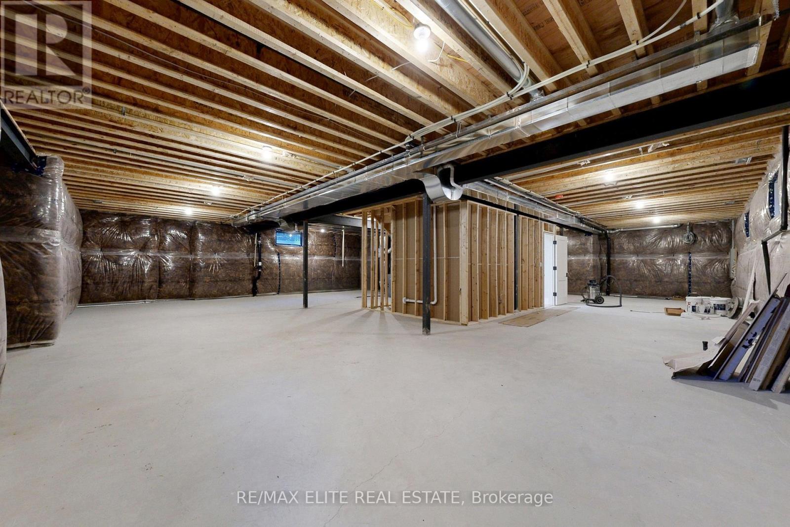 160 Lawrence Avenue, Richmond Hill, Ontario  L4C 1Z5 - Photo 49 - N12480696
