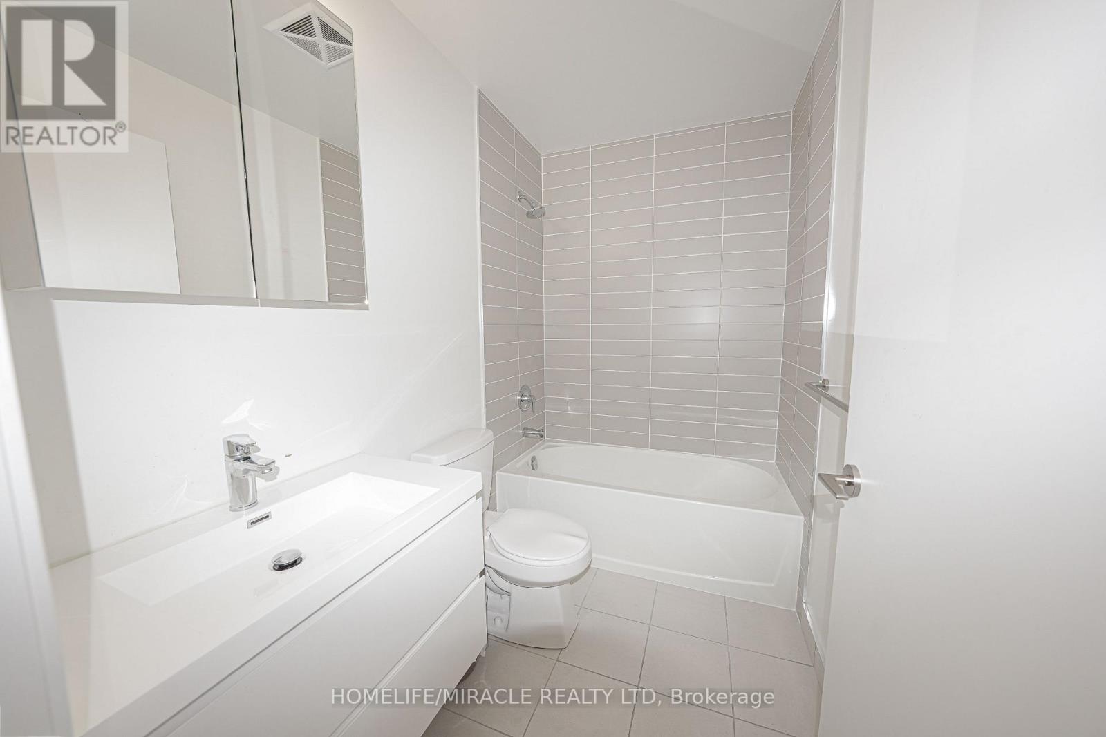 705 - 8119 Birchmount Road, Markham, Ontario  L6G 0H5 - Photo 21 - N12480714