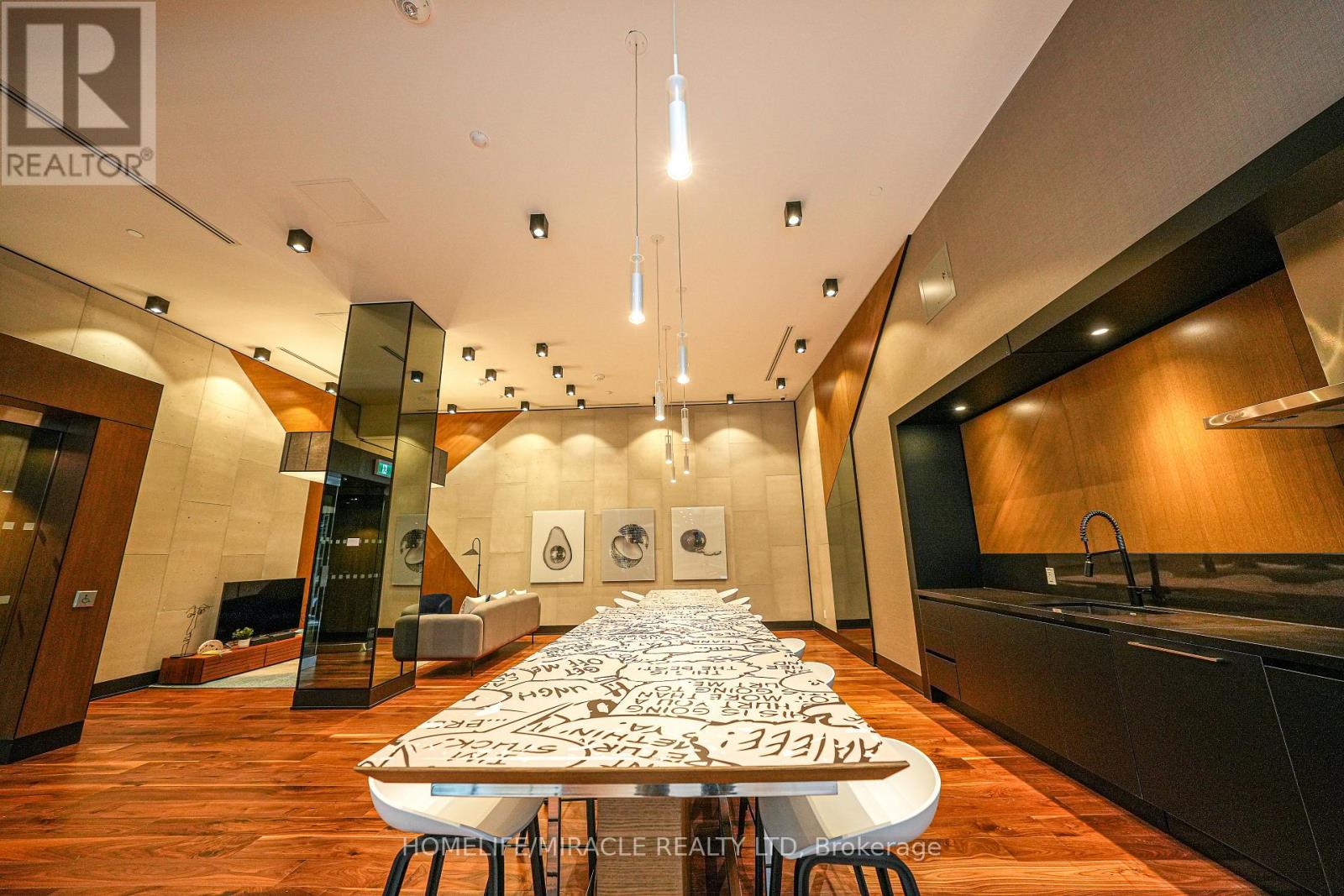 705 - 8119 Birchmount Road, Markham, Ontario  L6G 0H5 - Photo 37 - N12480714