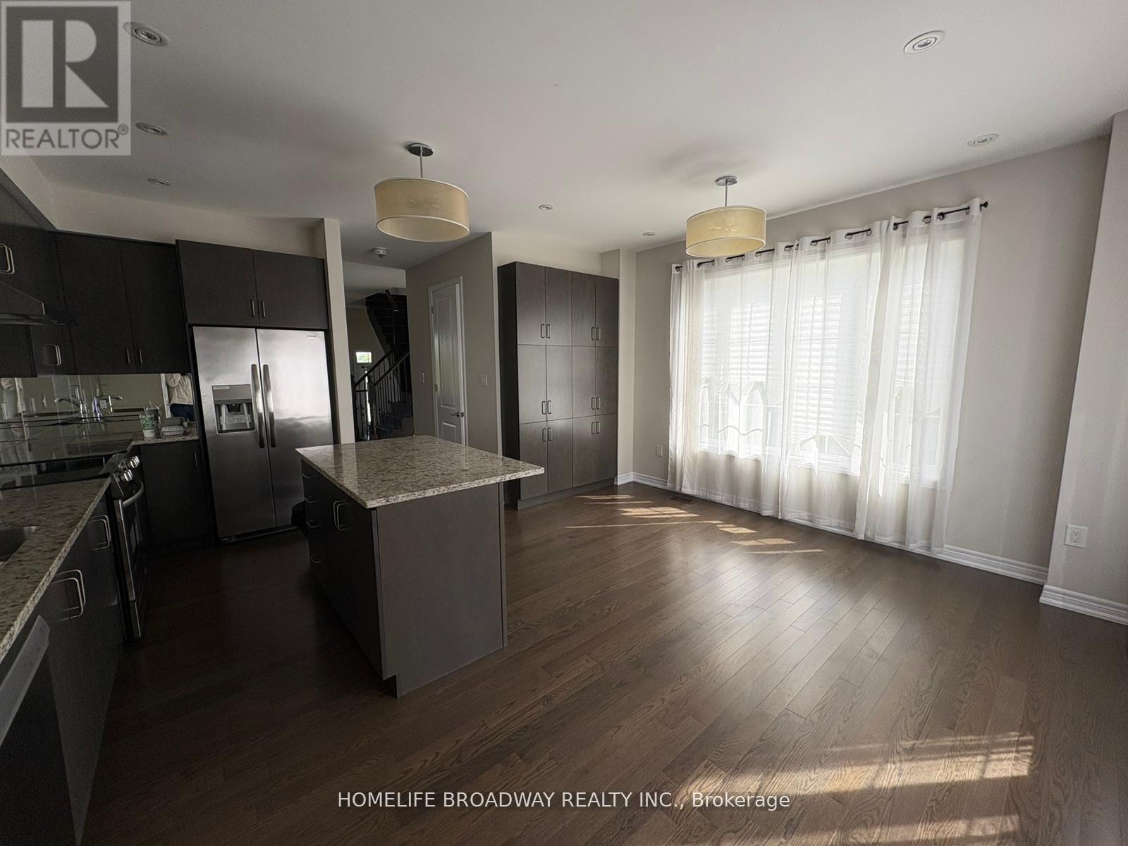 1906 Donald Cousens Parkway, Markham, Ontario  L6B 1M4 - Photo 5 - N12480822
