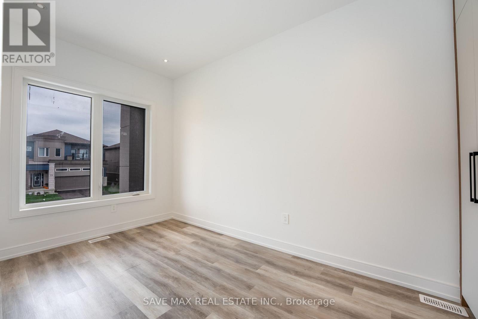 3775 Sunbank Crescent, Severn (West Shore), Ontario  L3V 6H3 - Photo 38 - S12480791