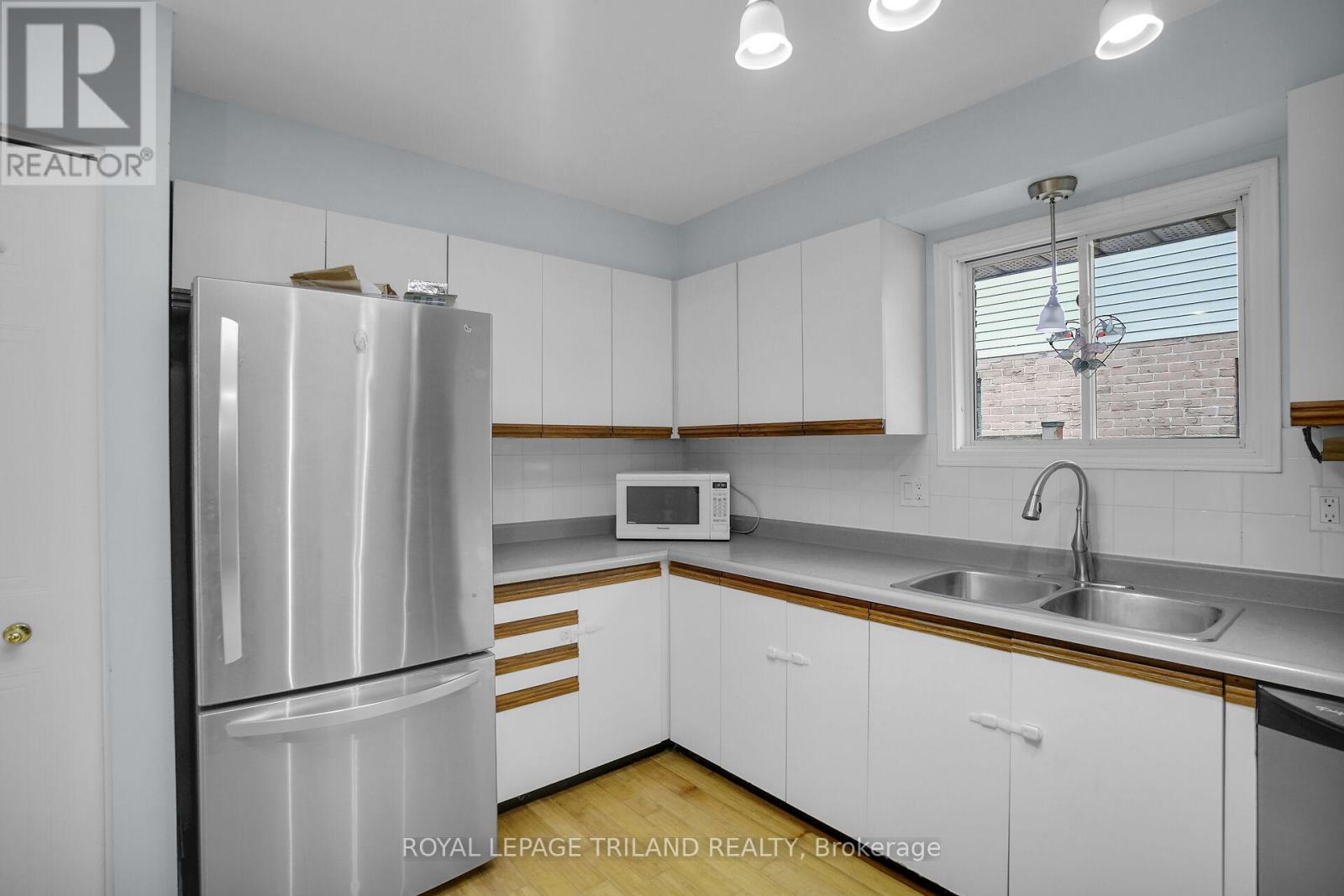 1034 Sherbourne Road, London North, Ontario  N6G 4C8 - Photo 10 - X12480835