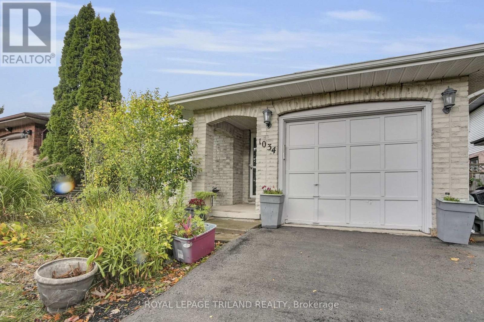 1034 Sherbourne Road, London North, Ontario  N6G 4C8 - Photo 2 - X12480835