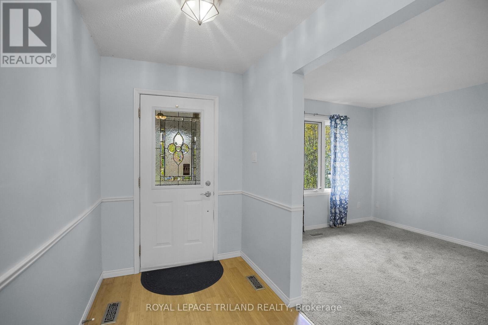 1034 Sherbourne Road, London North, Ontario  N6G 4C8 - Photo 4 - X12480835