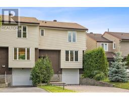 8 GILLESPIE CRESCENT, Ottawa, Ontario