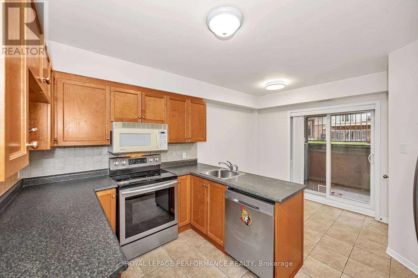 2 - 80 Briargate Private, Ottawa, Ontario  K4A 0C3 - Photo 12 - X12480838