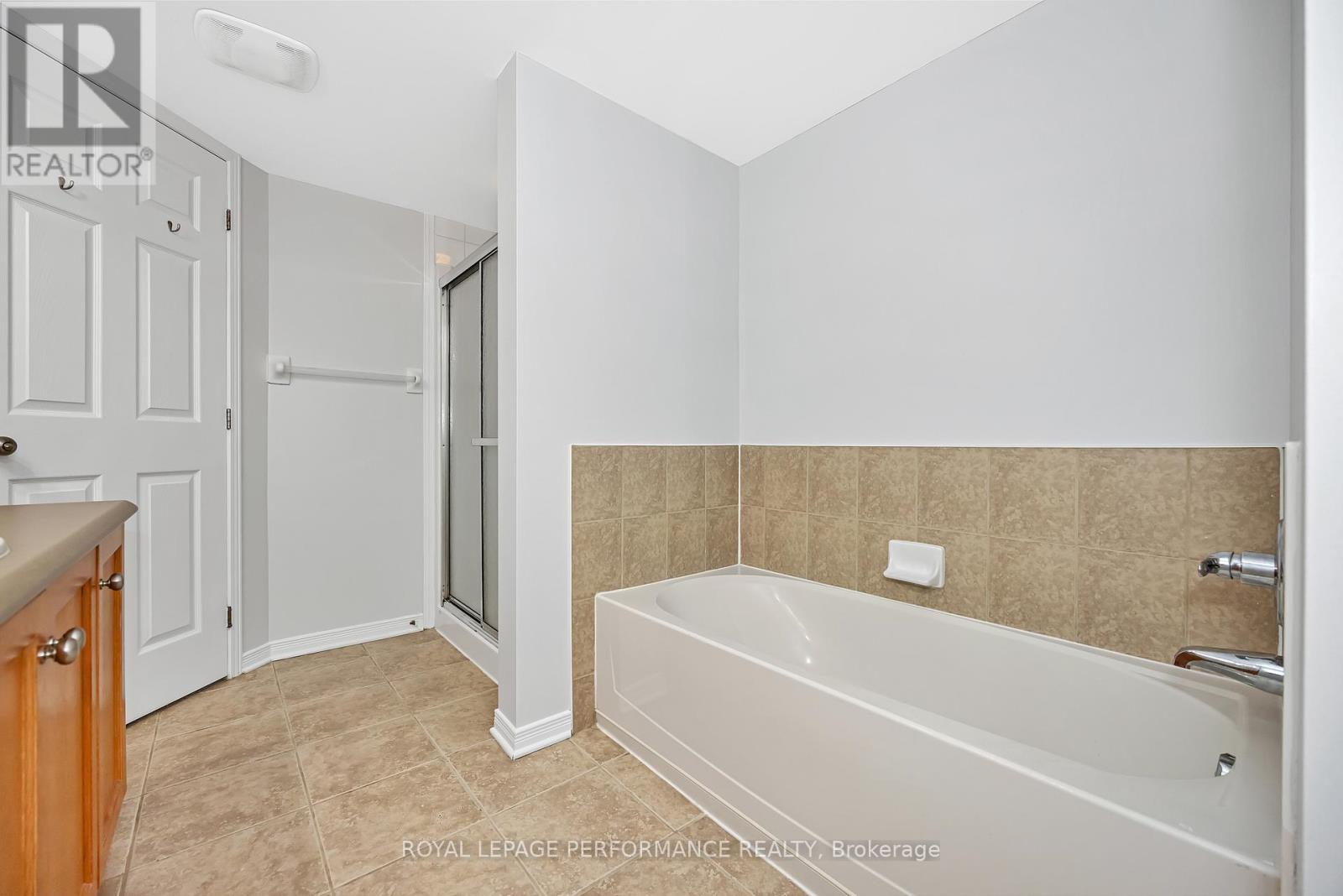 2 - 80 Briargate Private, Ottawa, Ontario  K4A 0C3 - Photo 24 - X12480838