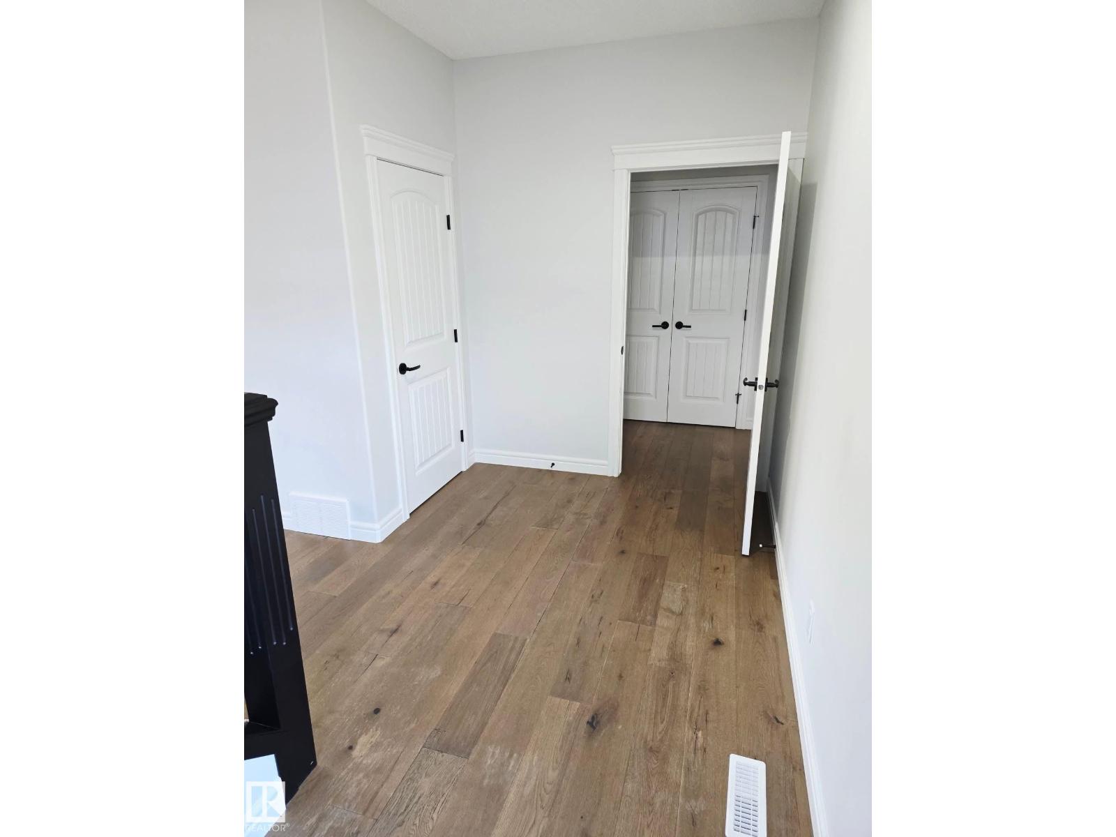 449 Conroy Cr Sw, Edmonton, Alberta  T6W 5A9 - Photo 3 - E4463383
