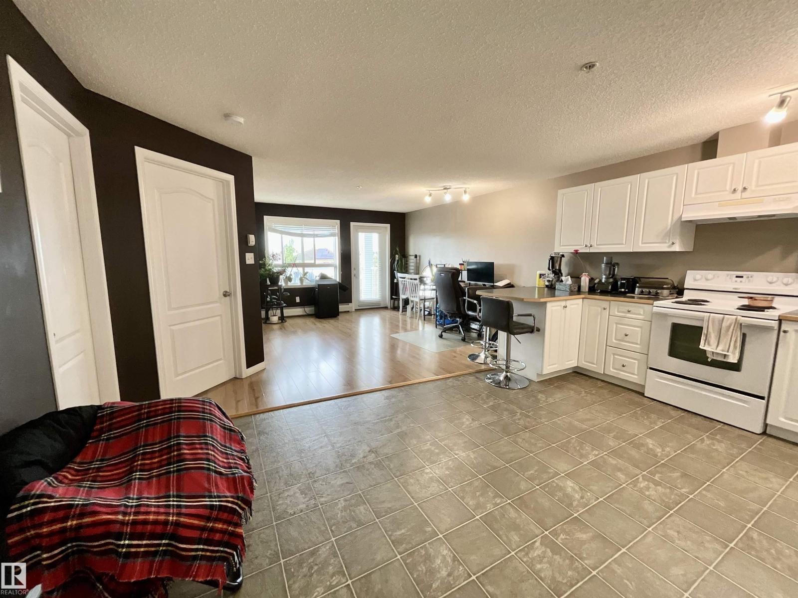 #308 5350 199 St Nw, Edmonton, Alberta  T6M 0A4 - Photo 2 - E4463384