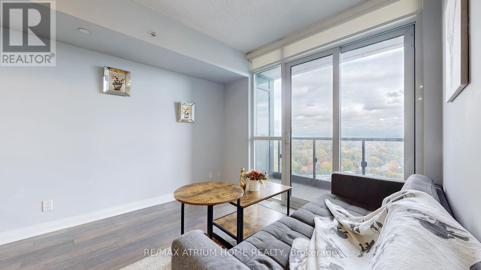 1803 - 5 VALHALLA INN ROAD, Toronto, Ontario
