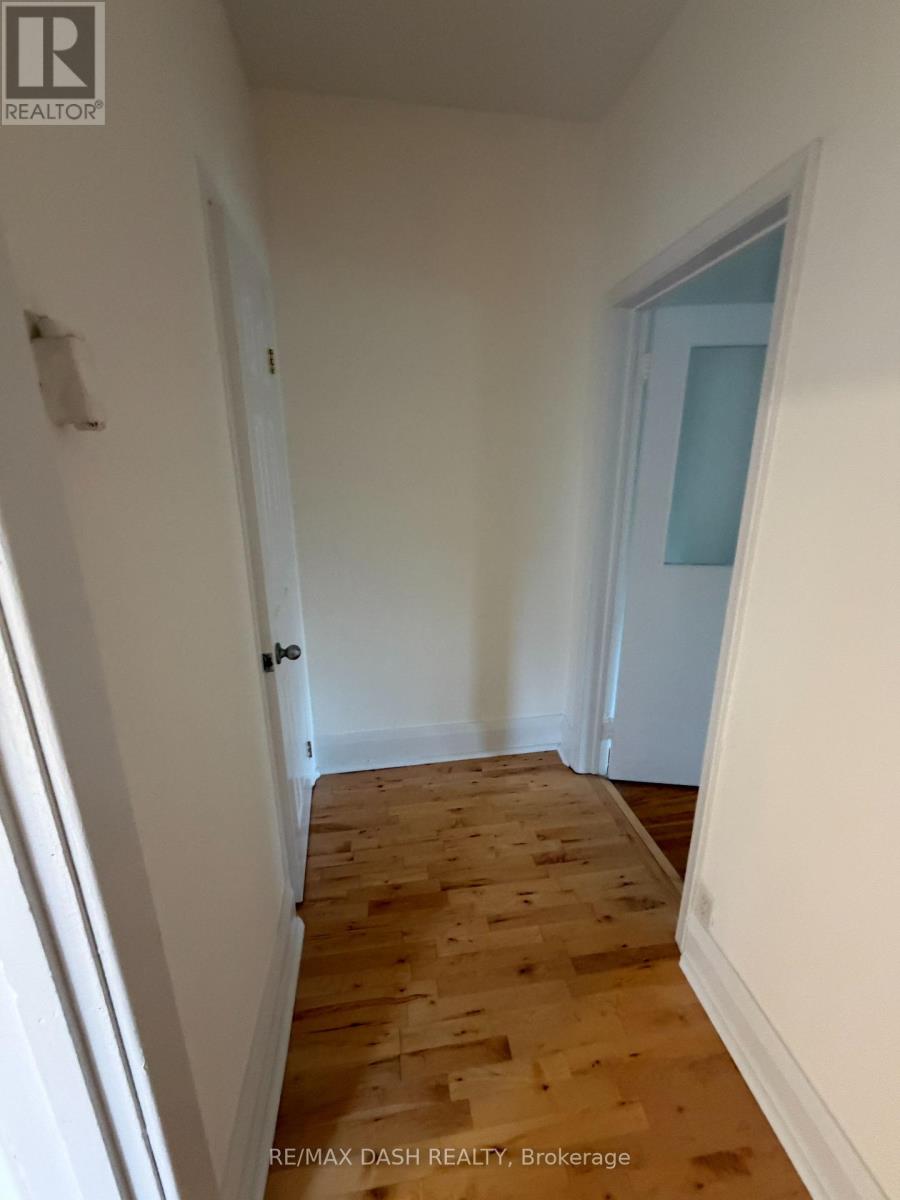 Main - 54 Galley Avenue, Toronto, Ontario  M6R 1G8 - Photo 4 - W12480694