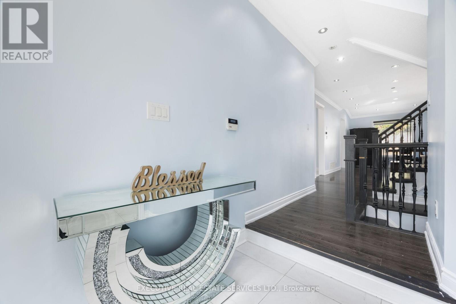 43 Susan Avenue, Brampton, Ontario  L6Y 5N5 - Photo 7 - W12480699