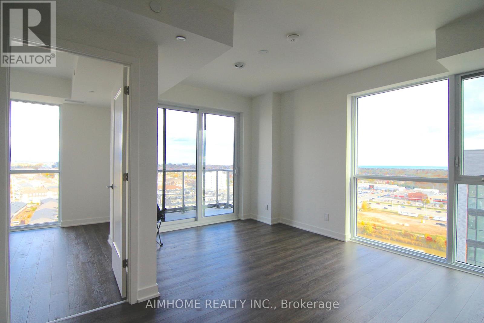 1709 - 3079 Trafalgar Road, Oakville, Ontario  L6H 8C5 - Photo 7 - W12480712
