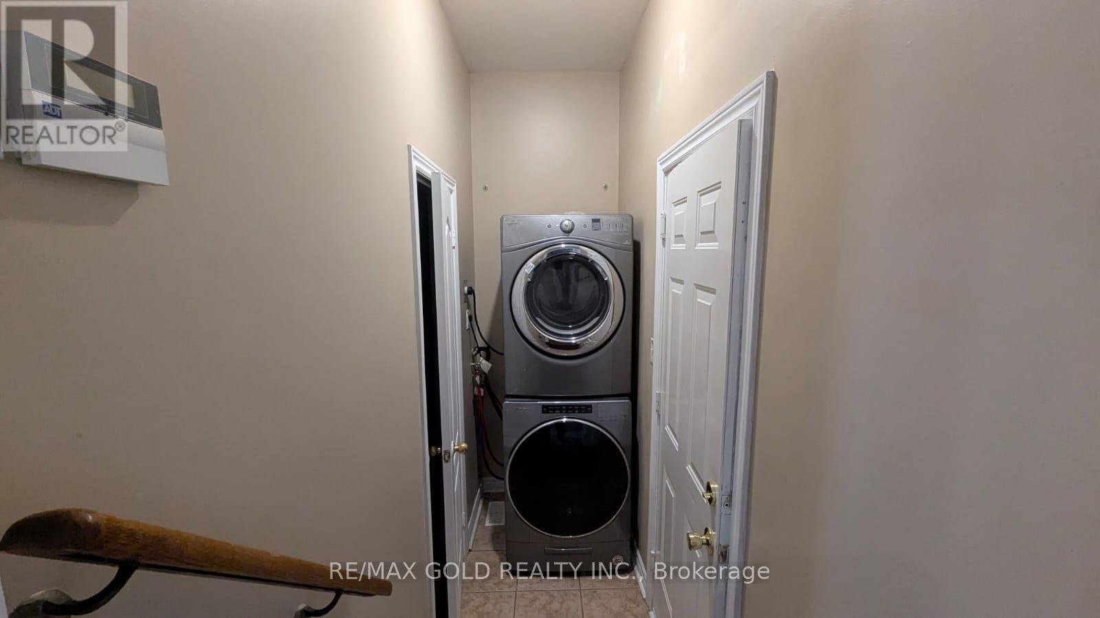 3 Borneo Crescent, Brampton, Ontario  L6R 3C7 - Photo 18 - W12480726