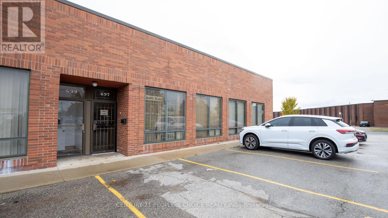 697 PETROLIA ROAD, Toronto, Ontario