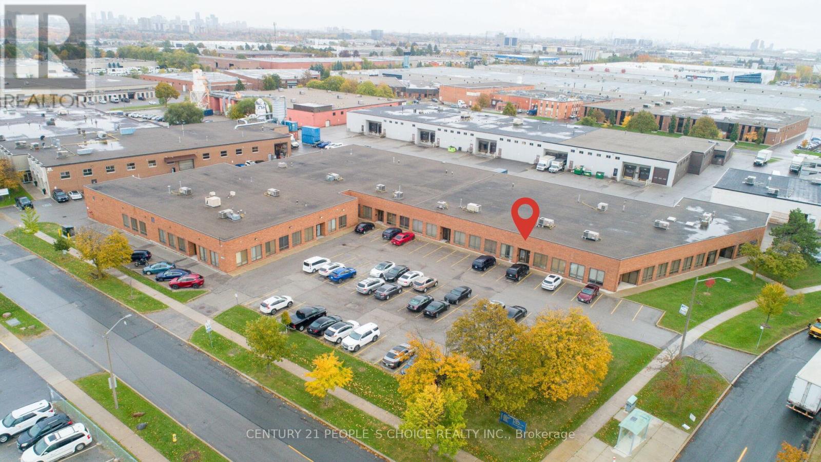 697 Petrolia Road, Toronto, Ontario  M3J 2N6 - Photo 2 - W12480750