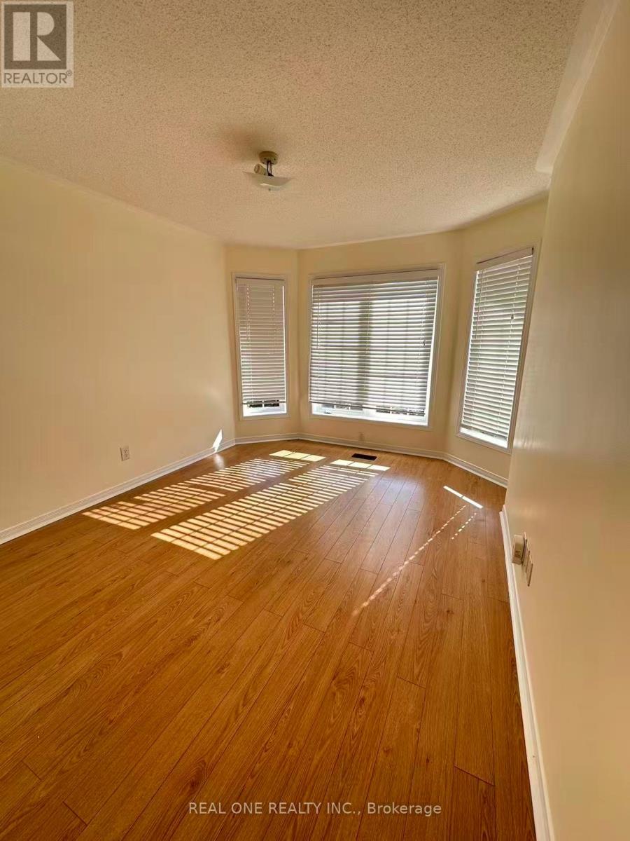 3829 Quiet Creek Drive, Mississauga, Ontario  L5M 8B1 - Photo 14 - W12480787