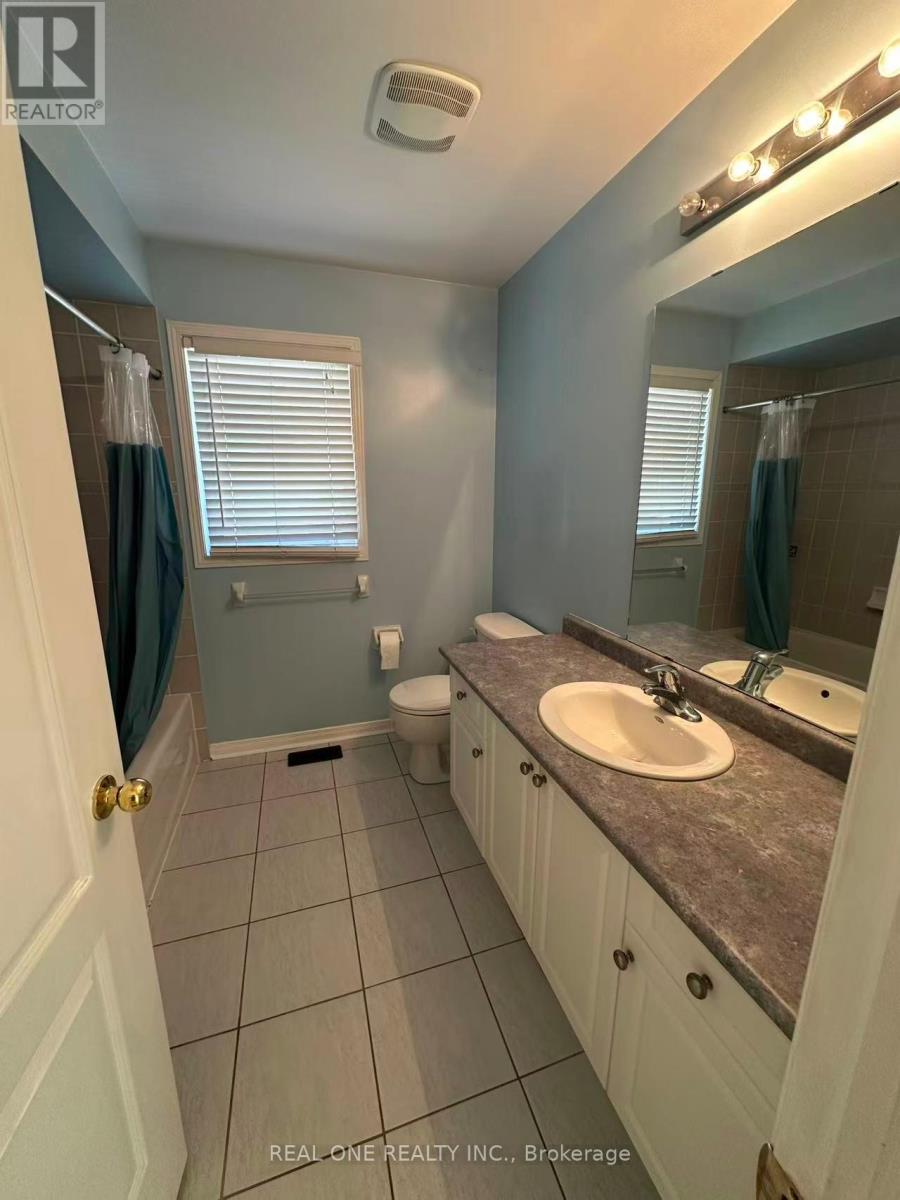 3829 Quiet Creek Drive, Mississauga, Ontario  L5M 8B1 - Photo 15 - W12480787