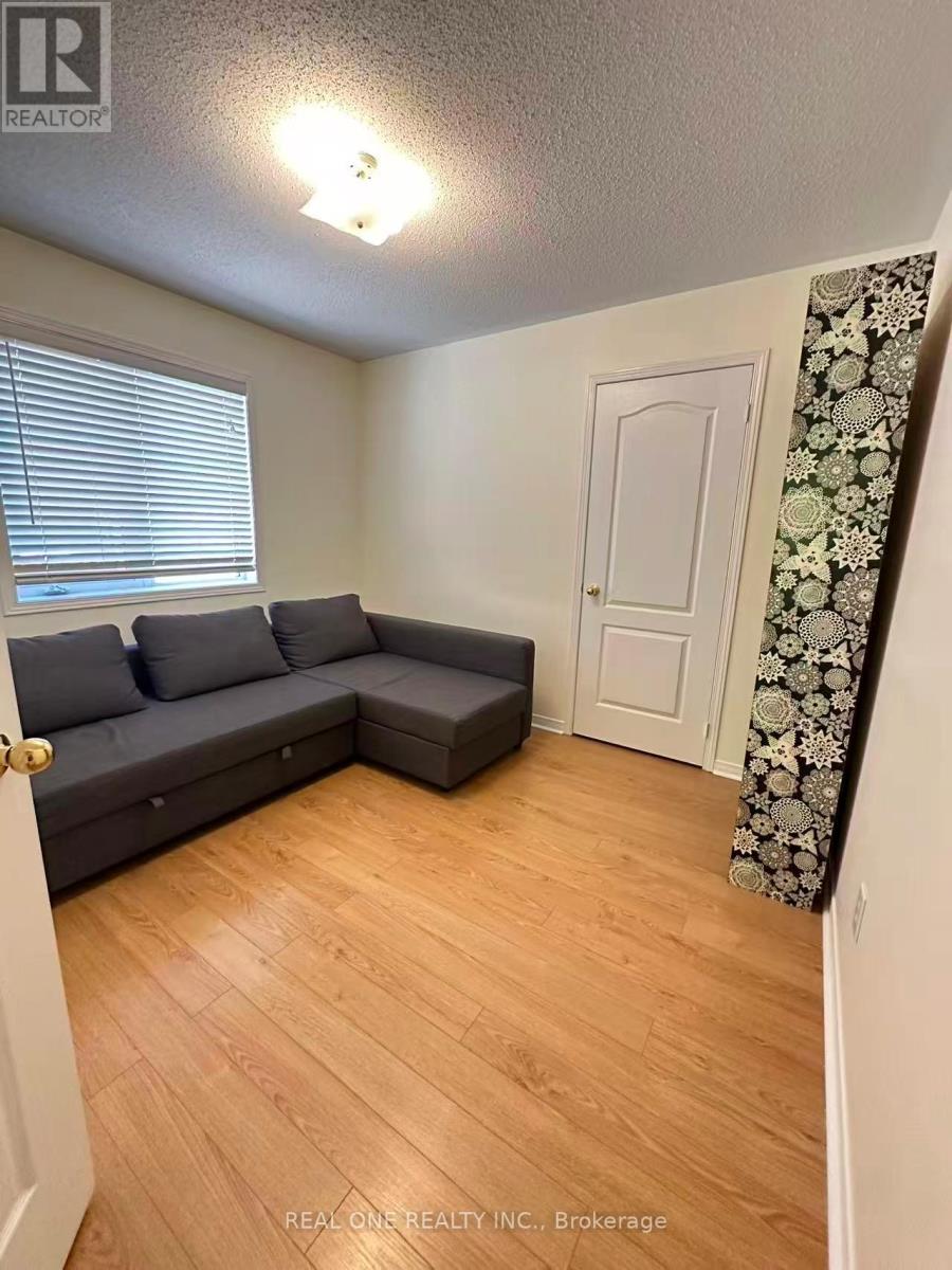 3829 Quiet Creek Drive, Mississauga, Ontario  L5M 8B1 - Photo 16 - W12480787