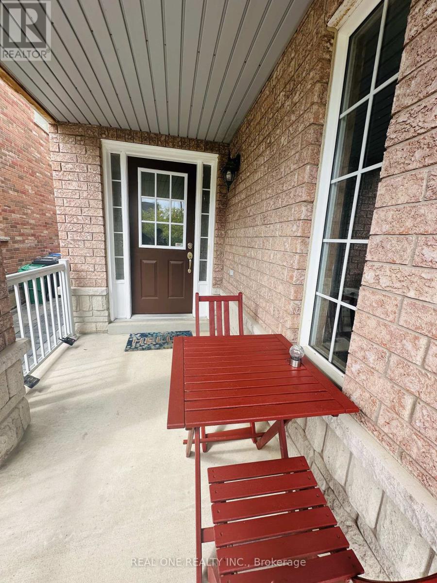 3829 Quiet Creek Drive, Mississauga, Ontario  L5M 8B1 - Photo 2 - W12480787