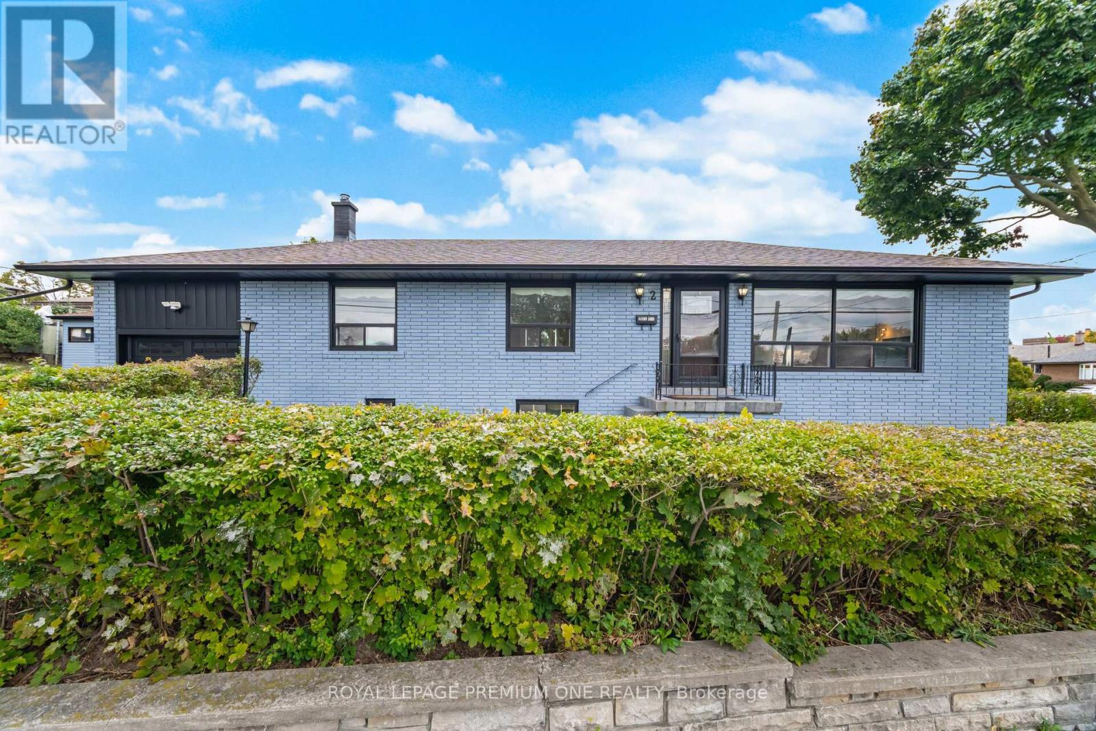2 Del Ria Drive, Toronto, Ontario  M6L 1M1 - Photo 36 - W12480798