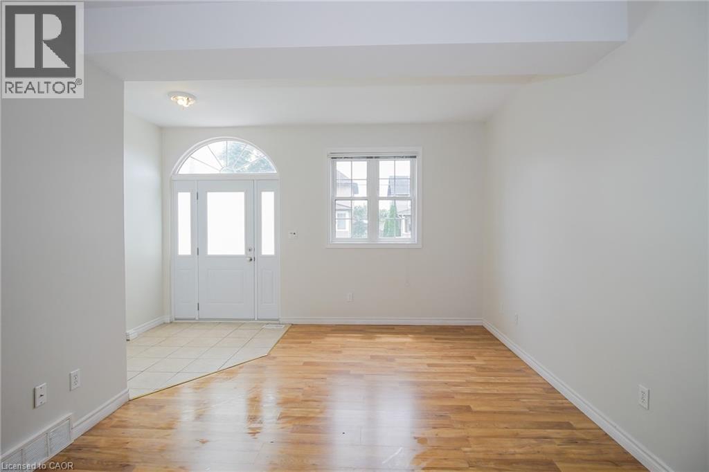 27b Walnut Street, St. Catharines, Ontario  L2T 1H6 - Photo 11 - 40782038