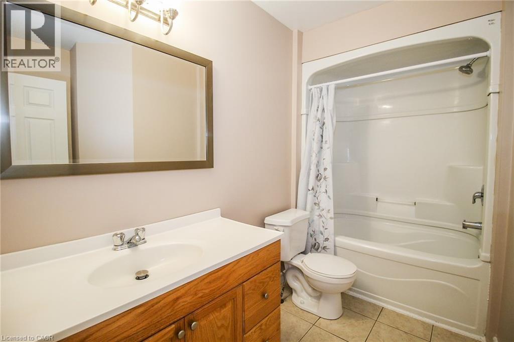 27b Walnut Street, St. Catharines, Ontario  L2T 1H6 - Photo 38 - 40782038